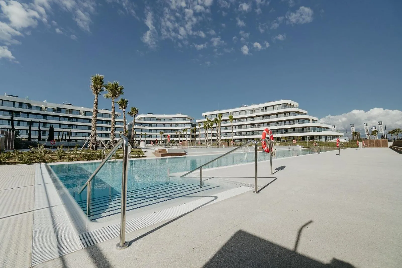 Apartamento Vivi Homes - Sunset Pool, Sauna, Gym & Beach Torremolinos