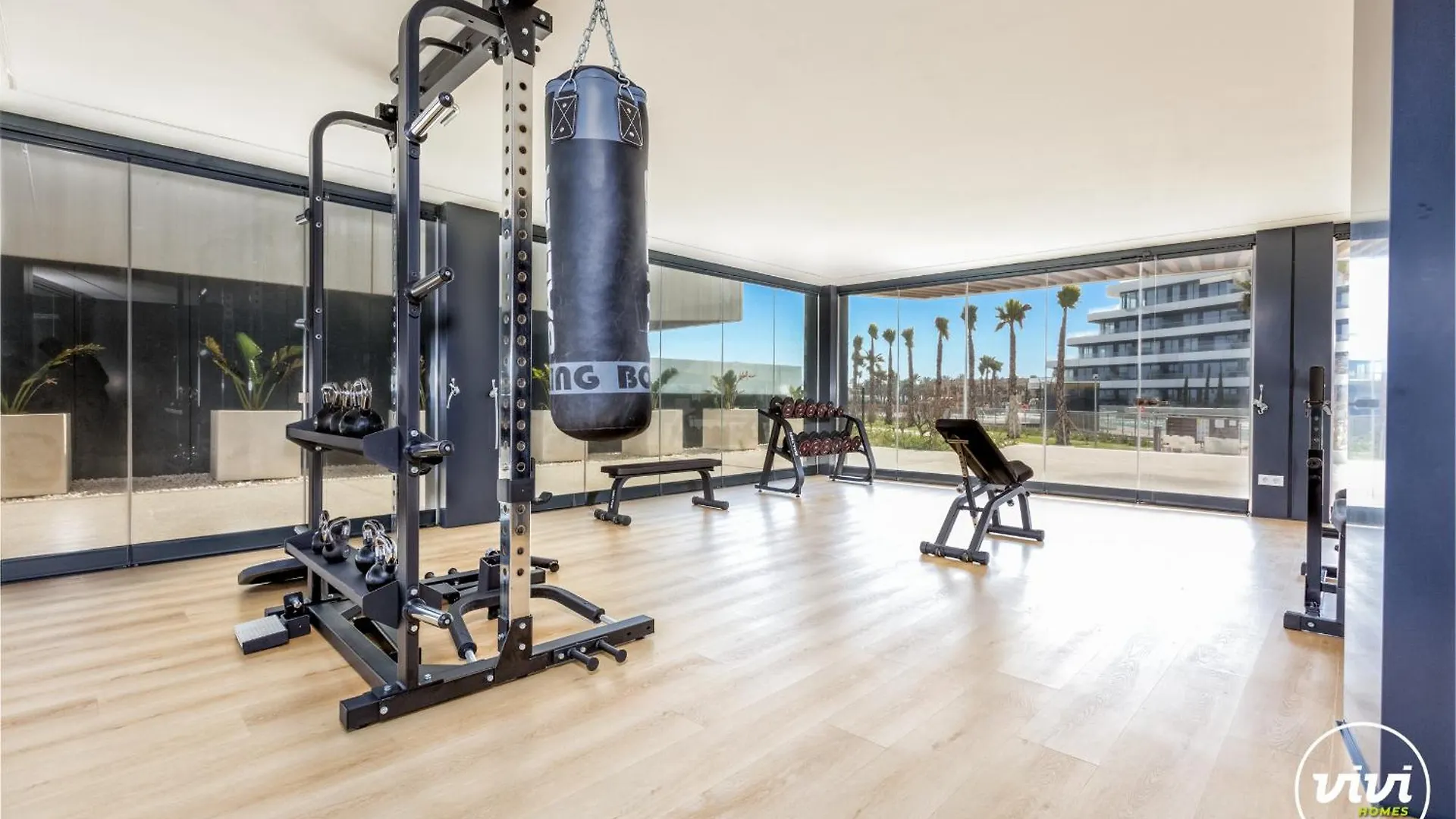 Vivi Homes - Sunset Pool, Sauna, Gym & Beach Torremolinos Espanha