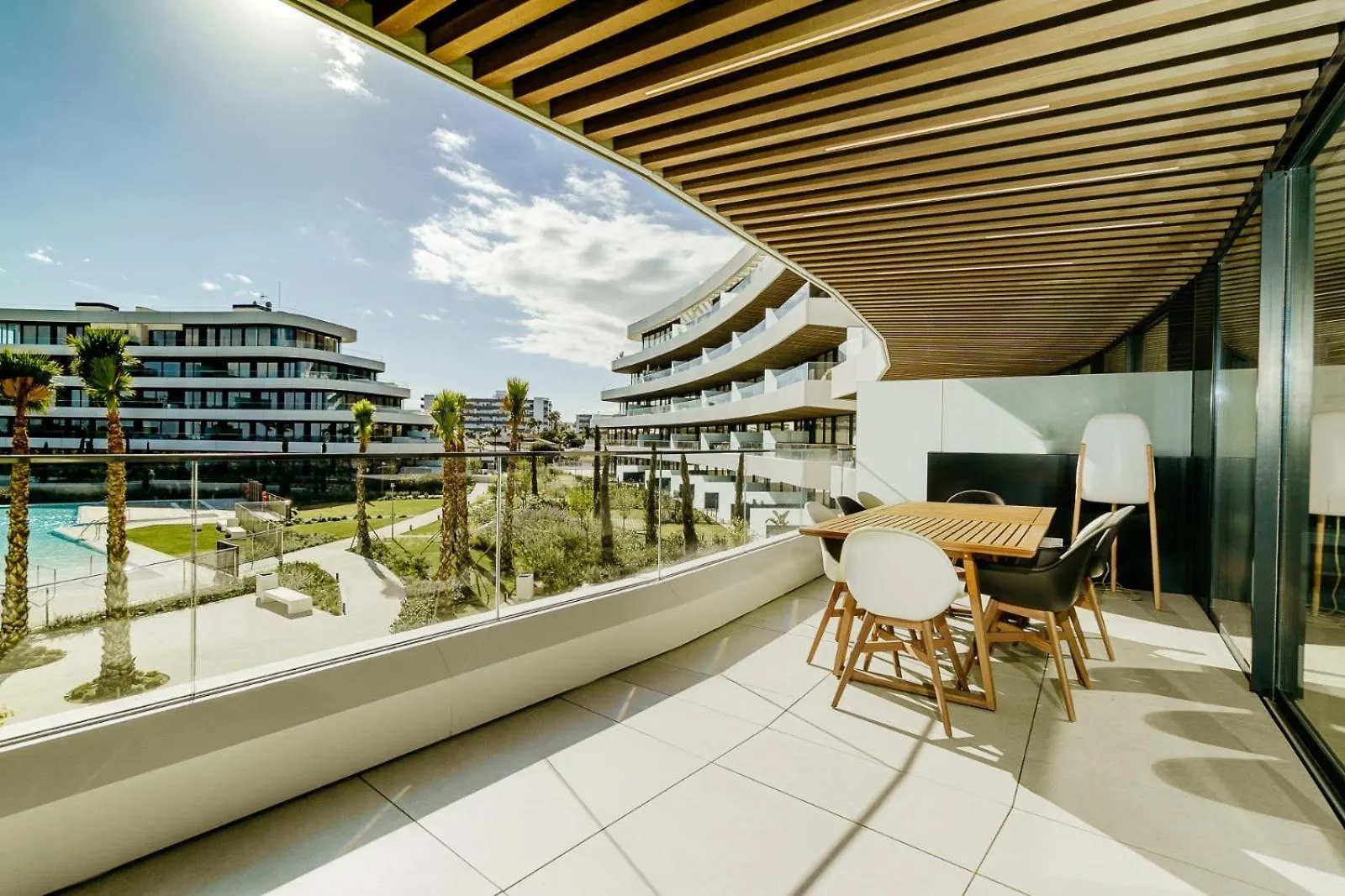 Apartamento Vivi Homes - Sunset Pool, Sauna, Gym & Beach Torremolinos